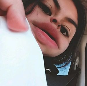 Meet your Posher, Ayleen